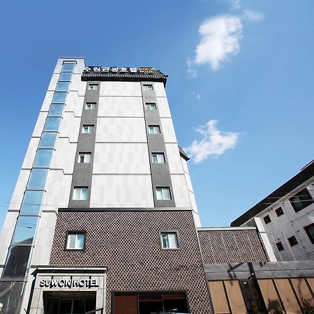 New Suwon Hotel Bagian luar foto