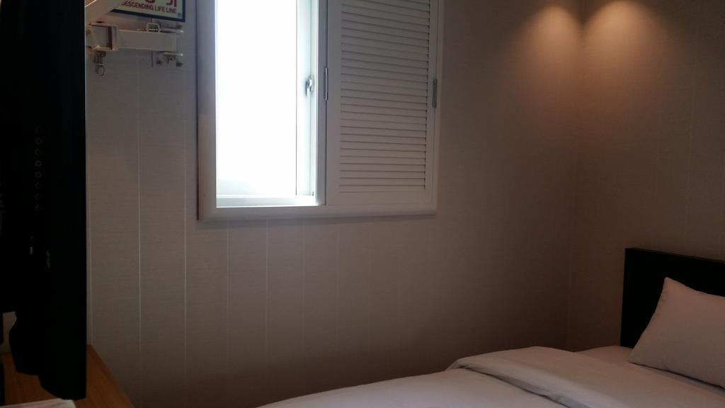 New Suwon Hotel Ruang foto