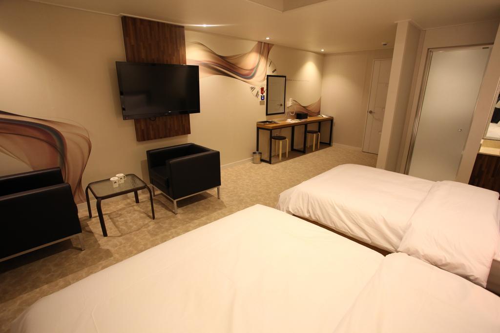 New Suwon Hotel Bagian luar foto