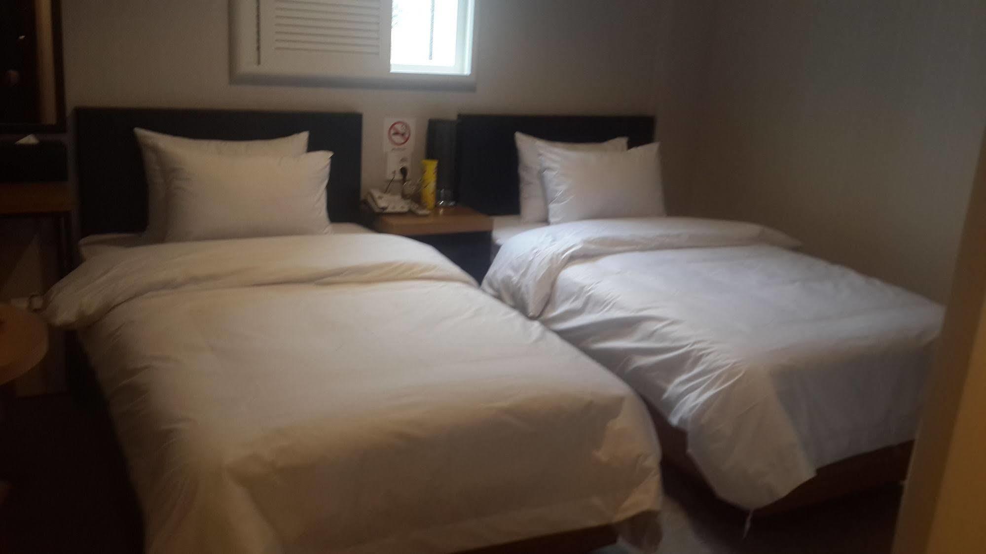 New Suwon Hotel Bagian luar foto